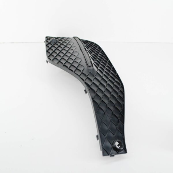 MERCEDES-BENZ GLE W167 Front Bumper Lower Right Grille A1678858802 ORIGINAL - Image 2