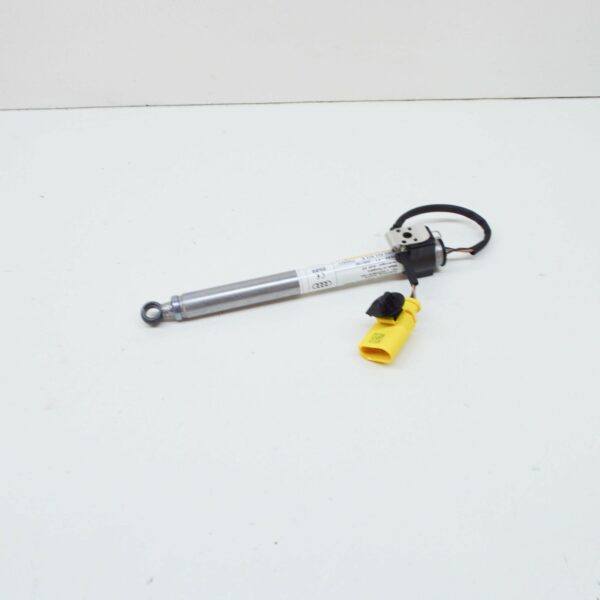 AUDI A4 8W B9 Hood Activator For Pedestrian Protection 8W0823823B ORIGINAL - Image 2