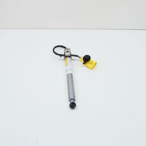 AUDI A4 8W B9 Hood Activator For Pedestrian Protection 8W0823823B ORIGINAL - Image 3