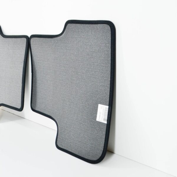 MERCEDES-BENZ GLA X156 Rear Floor Mat Set A17668037009G32 ORIGINAL - Image 5