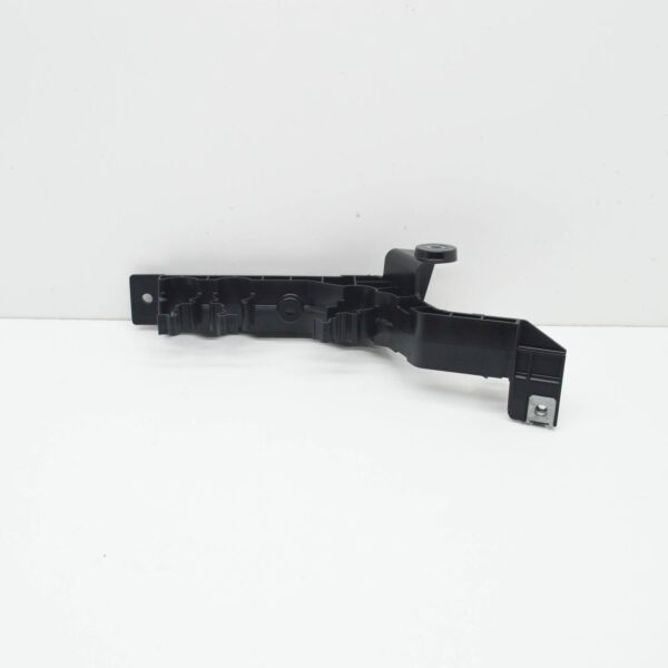 MERCEDES-BENZ GLE W167 Coolant Line Bracket A1675018302 ORIGINAL - Image 2