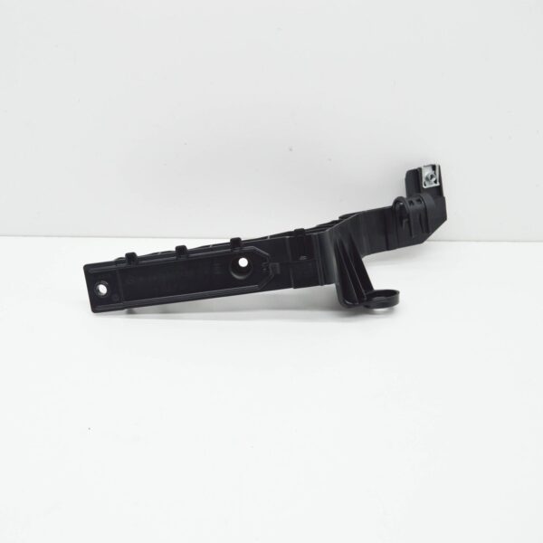 MERCEDES-BENZ GLE W167 Coolant Line Bracket A1675018302 ORIGINAL - Image 4