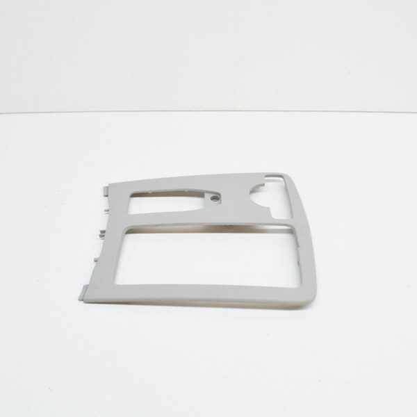 MERCEDES-BENZ C W204 Centre Console Cover A20468001077N30 ORIGINAL - Image 4