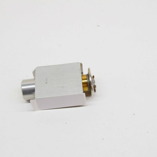 MERCEDES-BENZ S-CLASS W126 A/C Expansion Valve A1268300384 3.8Petrol ORIGINAL - Image 3