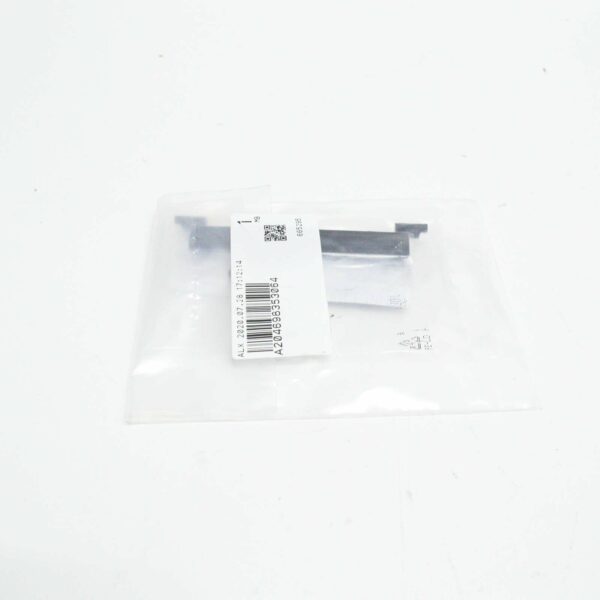 MERCEDES-BENZ C-CLASS W204 Roof Rack Mounting Cover A204698353064 ORIGINAL - Image 2