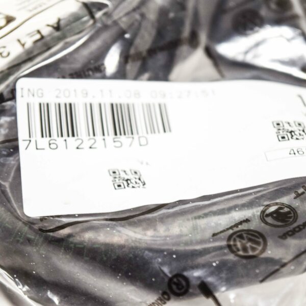 Audi Q7 4L Coolant Pipe Hose 7L6122157D ORIGINAL 2015 - Image 2