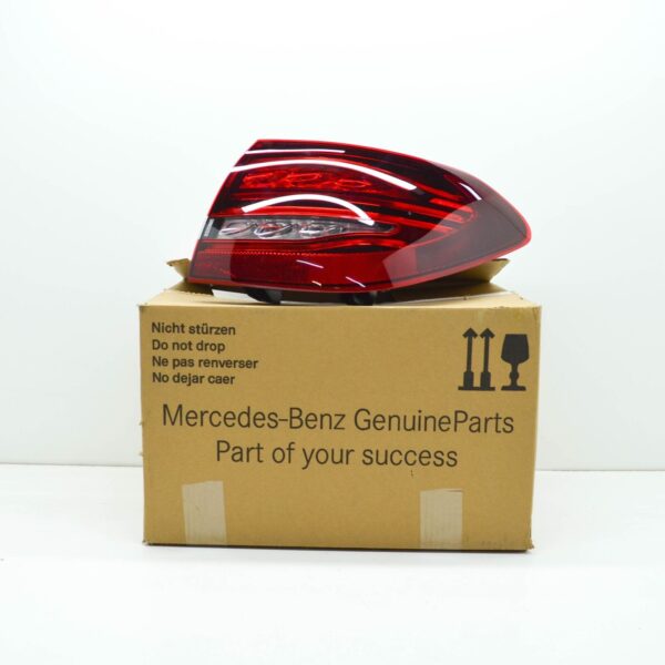 MERCEDES-BENZ C S205 Rear Right Outer Taillight A2059064505 ORIGINAL