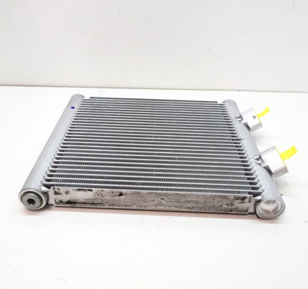 MERCEDES-BENZ GLS X167 Left Oil Cooler A0995004601 ORIGINAL - Image 4