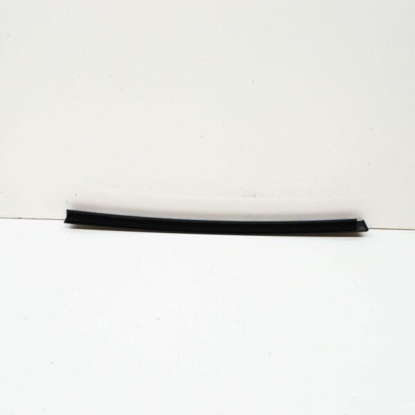 MERCEDES-BENZ GLC X253 Rear Left Door Window Bar Seal A2537300119 ORIGINAL - Image 3