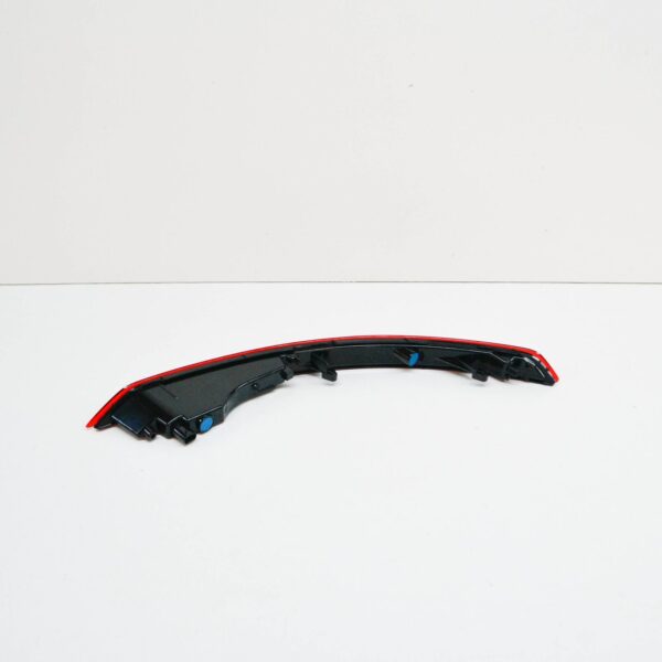 AUDI Q8 4MN Rear Right Bumper Reflector 4M8945702 ORIGINAL - Image 3