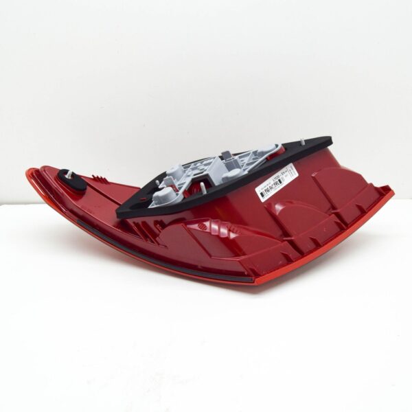 MERCEDES-BENZ C W204 Rear Left Taillight A2049068502 ORIGINAL - Image 3