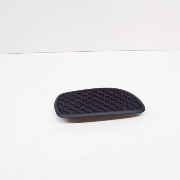 MERCEDES-BENZ GLA X156 Front Bumper Right Cover Trim A1568856800 ORIGINAL
