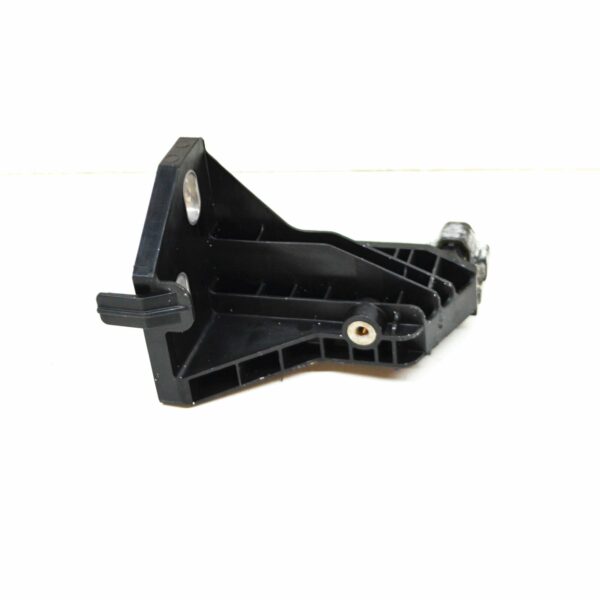 MERCEDES-BENZ C W205 Right Radiator Holder Bracket A2055014420 ORIGINAL - Image 3