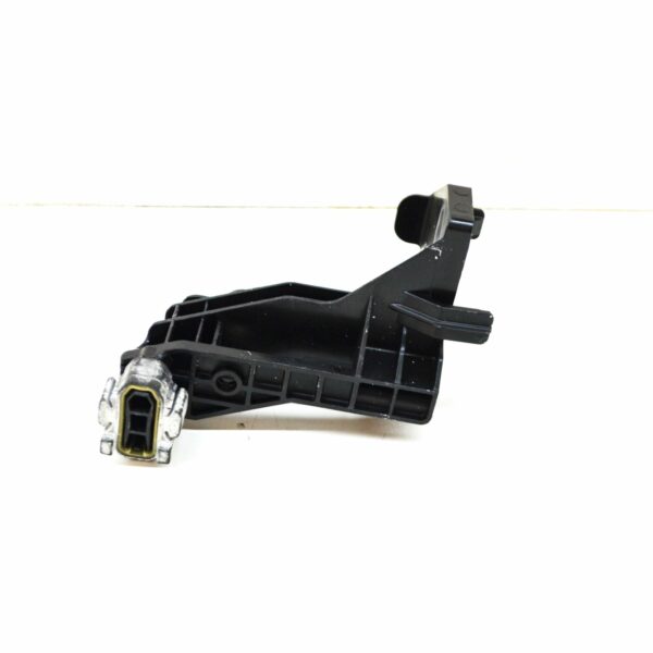MERCEDES-BENZ C W205 Right Radiator Holder Bracket A2055014420 ORIGINAL - Image 5