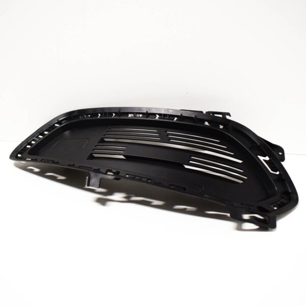 MERCEDES-BENZ CLA Coupe C117 Front Right Inner Grille A117885232264 ORIGINAL - Image 3