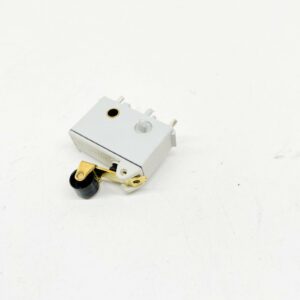 MB E W210 Fuel Injection Throttle Micro Switch A0025456814 ORIGINAL