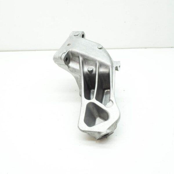 MERCEDES-BENZ A W177 Left Side Engine Bracket A6542231700 ORIGINAL - Image 2