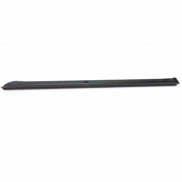 MERCEDES-BENZ B W245 Rear Right Side Window Trim A1696730483 ORIGINAL - Image 5
