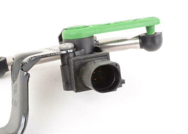 AUDI A3 8V Front Right Level Sensor With Poles 5Q0412522C ORIGINAL - Image 3