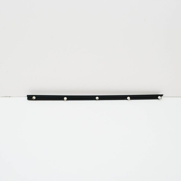 MERCEDES-BENZ C-Class W202 Rear Right Lower Weatherstrip A2026901082 ORIGINAL - Image 5