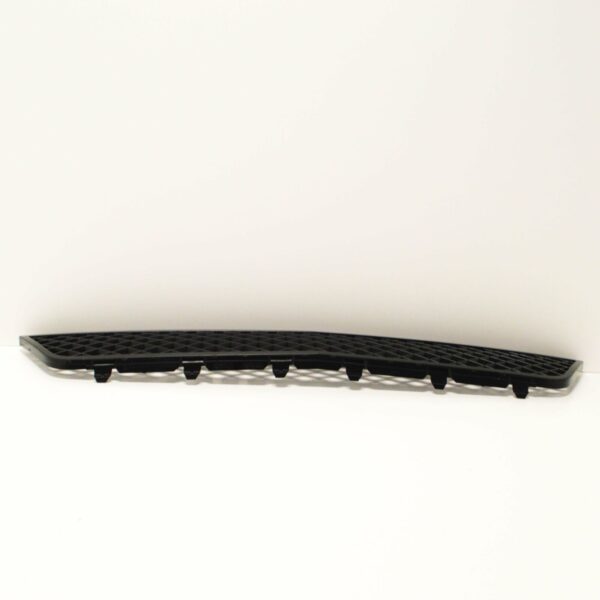 MERCEDES BENZ VIANO W639 Front Bumper Lower Grille A63988501539B51 ORIGINAL - Image 4