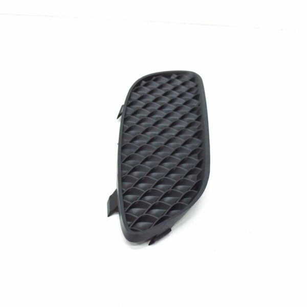 MERCEDES-BENZ A W176 Front Bumper Right Grille Cover A1768853622 ORIGINAL - Image 4