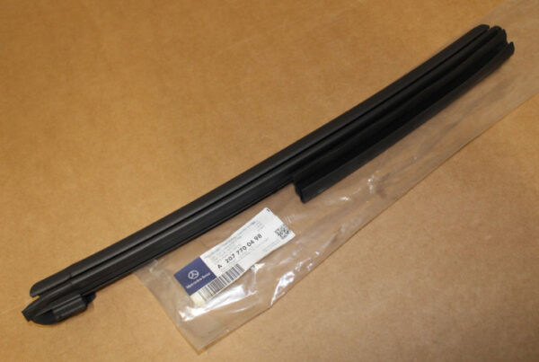 MERCEDES-BENZ E A207 Front Right Convertible Top Seal A2077700498 ORIGINAL