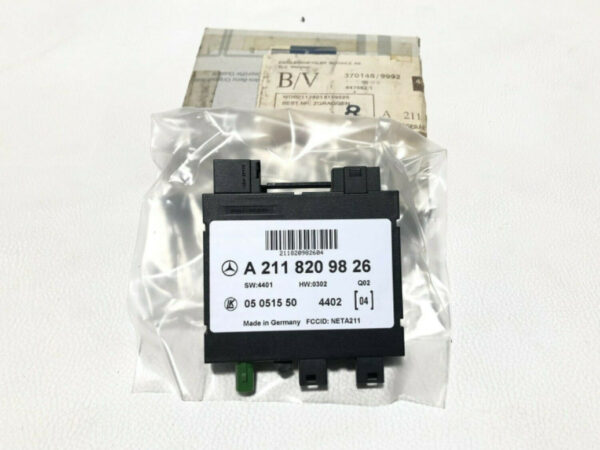 MERCEDES-BENZ E W211 Trunk Lid Rear Left Control Unit A2118209826 ORIGINAL
