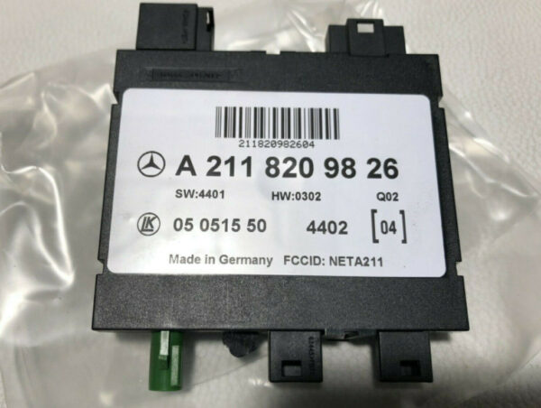 MERCEDES-BENZ E W211 Trunk Lid Rear Left Control Unit A2118209826 ORIGINAL - Image 2