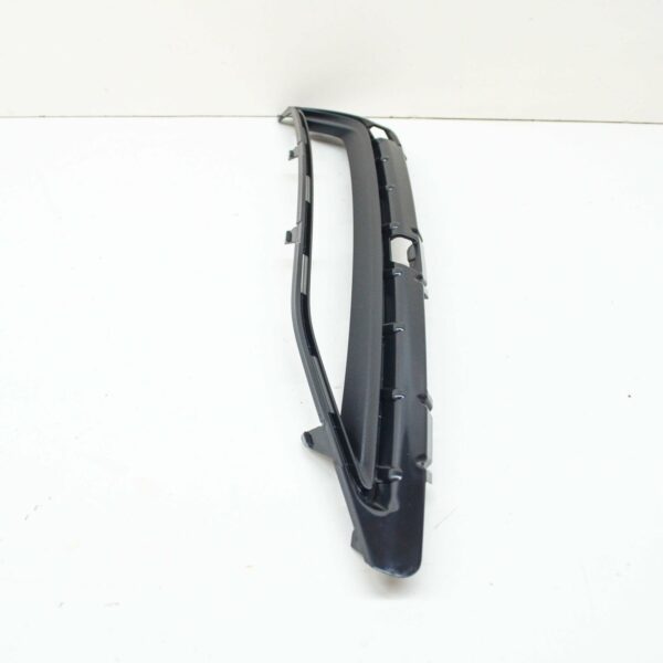 AUDI Q7 4M Front Right Bumper Air Guide Trim 4M0807158A ORIGINAL - Image 3
