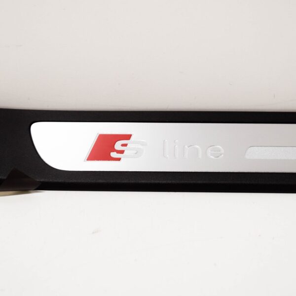 Audi A6 C7 Rear Right Door Sill Strip S-Line 4G0853376B9B9 ORIGINAL - Image 4