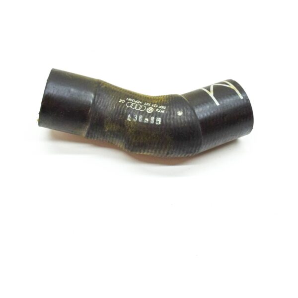 AUDI A3 8P Engine Coolant Hose 06F121101 ORIGINAL - Image 2