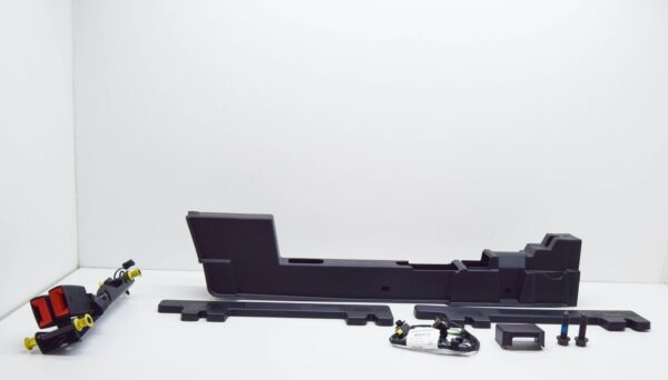 Peugeot 5008 MK2 seat edge finisher kit 1635038880 new original - Image 2