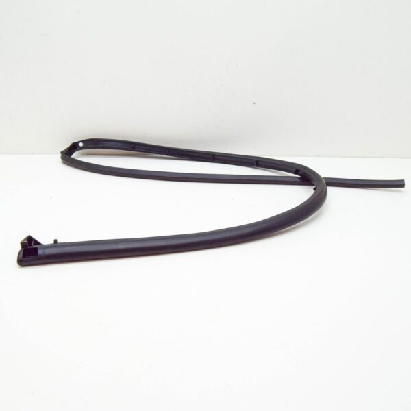 PEUGEOT 3008 T84 Front Right Door Side Sill Seal 9025P6 ORIGINAL - Image 5