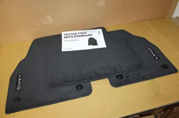 SKODA KAMIQ Floor Mat Set RHD 658061404A ORIGINAL