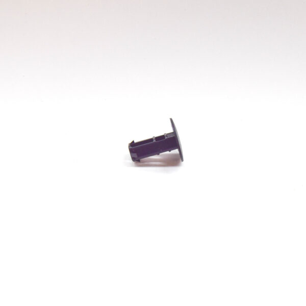 VOLVO XC40 Engine Cover Casing Clip 31368242 ORIGINAL - Image 4