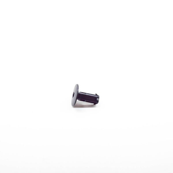 VOLVO XC40 Engine Cover Casing Clip 31368242 ORIGINAL - Image 5