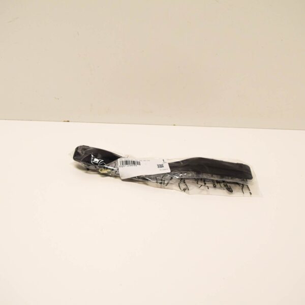 VOLKSWAGEN GOLF MK7 Rear Air Intake Trim 5Q0129849 ORIGINAL - Image 2