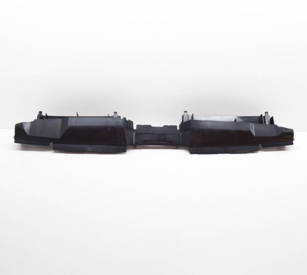 VOLKSWAGEN PASSAT B8 3G Upper Radiator Air Deflector 3G0121330A ORIGINAL - Image 2