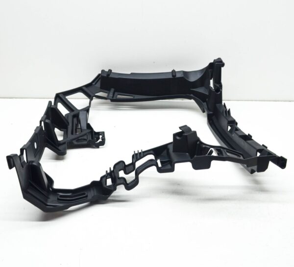 VOLKSWAGEN GOLF MK7 5G Front Right Bumper Bracket 5GE807724B ORIGINAL - Image 4