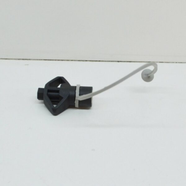 Volkswagen POLO MK4 9N Tail Light Wing Nut 6Q0945300 ORIGINAL - Image 2