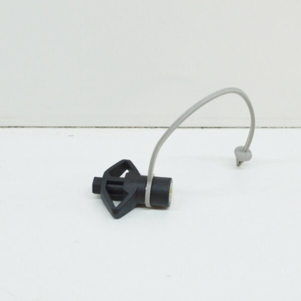 Volkswagen POLO MK4 9N Tail Light Wing Nut 6Q0945300 ORIGINAL - Image 3