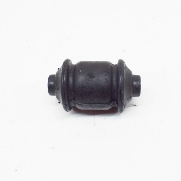 VW CADDY MK2 Rear Leaf Spring Bushing Set 6K9501541 ORIGINAL - Image 3