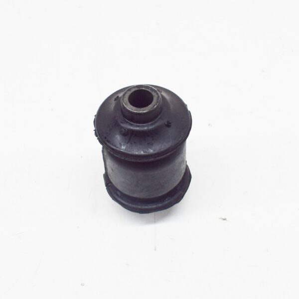VW CADDY MK2 Rear Leaf Spring Bushing Set 6K9501541 ORIGINAL - Image 5