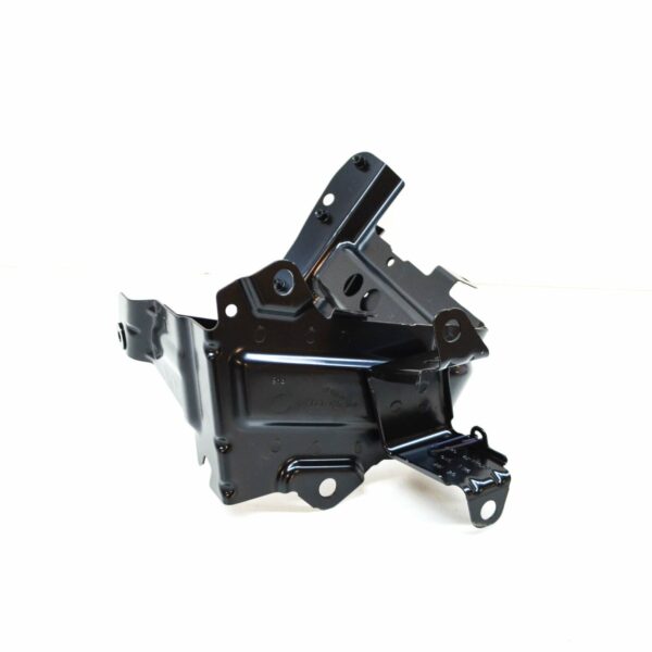 AUDI Q7 4M Front Right Fender Holder 4M0821132E ORIGINAL - Image 3