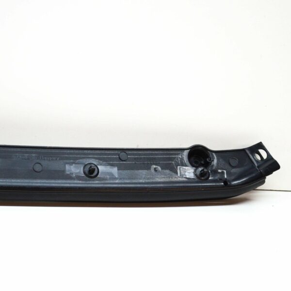 AUDI A6 S6 C8 Front Bumper Center Rubber Seal 4K0823125 ORIGINAL - Image 4