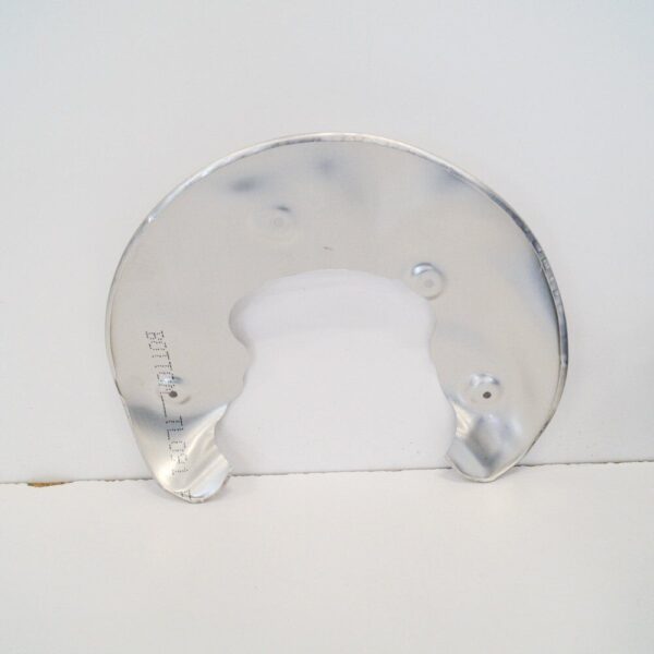 Audi A6 C7 Front Right Brake Dust Shield 8K0615312H ORIGINAL - Image 2