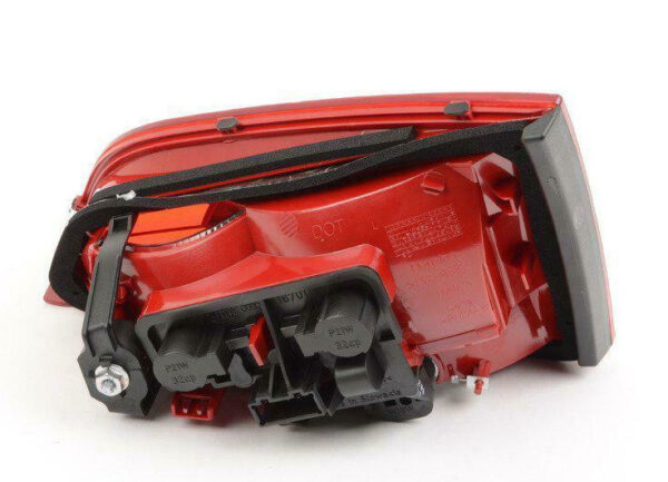 AUDI A4 B8 Rear Left Inner Taillight 8K5945093E ORIGINAL - Image 2
