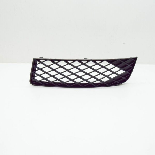 AUDI A4 B7 Front Bumper Left Air Guide Grille 8E0807681J01C ORIGINAL - Image 4