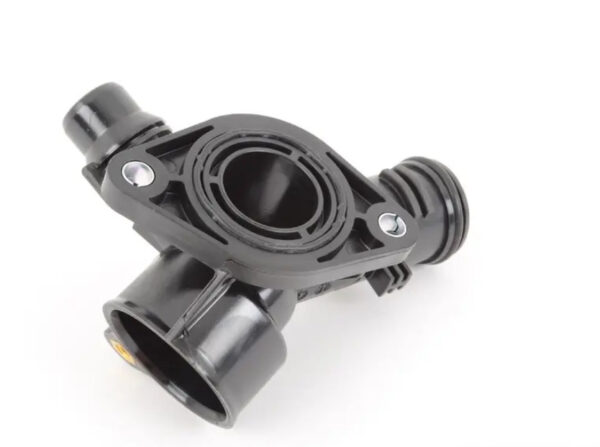 AUDI A8 D4 Rear Right Cooling Flange Connector Union 079121137K ORIGINAL - Image 2